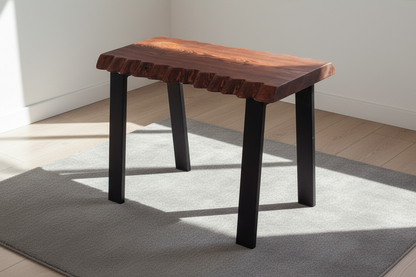 Eglės medžio žurnalinis staliukas, eglė