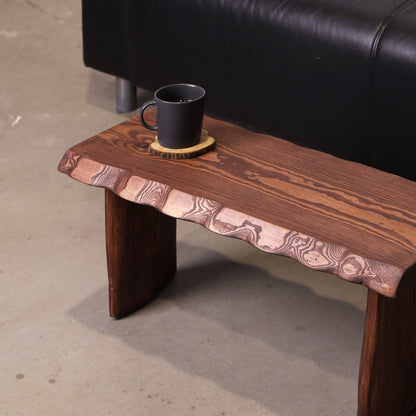 Banguotos formos kavos staliukas, eglė